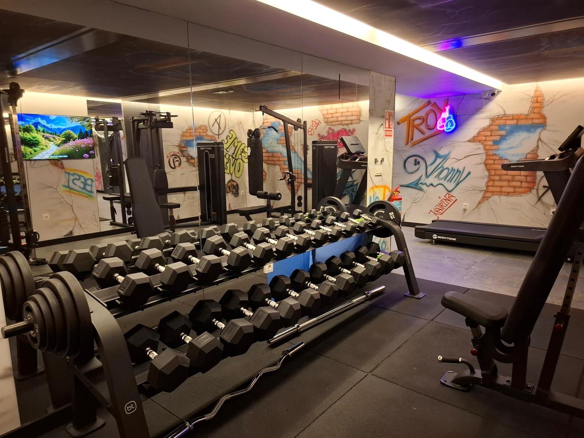 Apartamentos Turisticos Identia Sport León Esterno foto